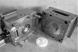 塑胶模具该怎么对待行业壁垒