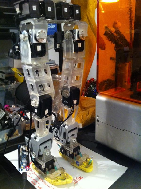 3D打印模拟人类行为的双足机器人(图文教程),图文,第3张 3D打印模拟人类行为的双足机器人(图文教程),3D打印模拟人类行为的双足机器人,图文,第3张